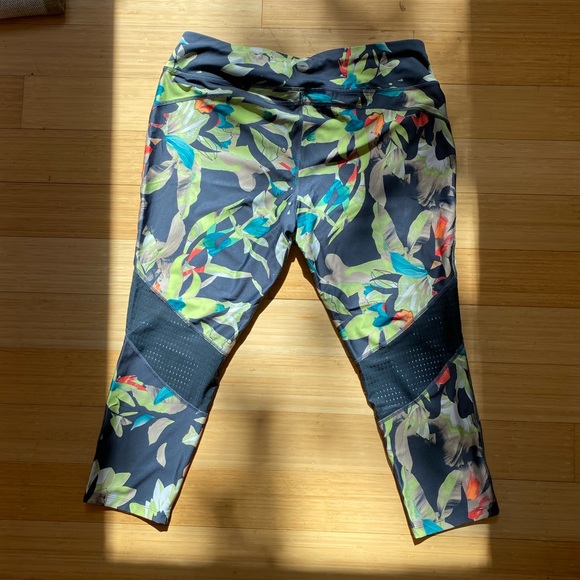 Avia Workout Capri Pants - Picture 5 of 5